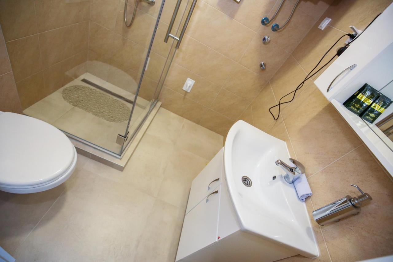 Manirosi 3 Apartman Subotica Exteriör bild