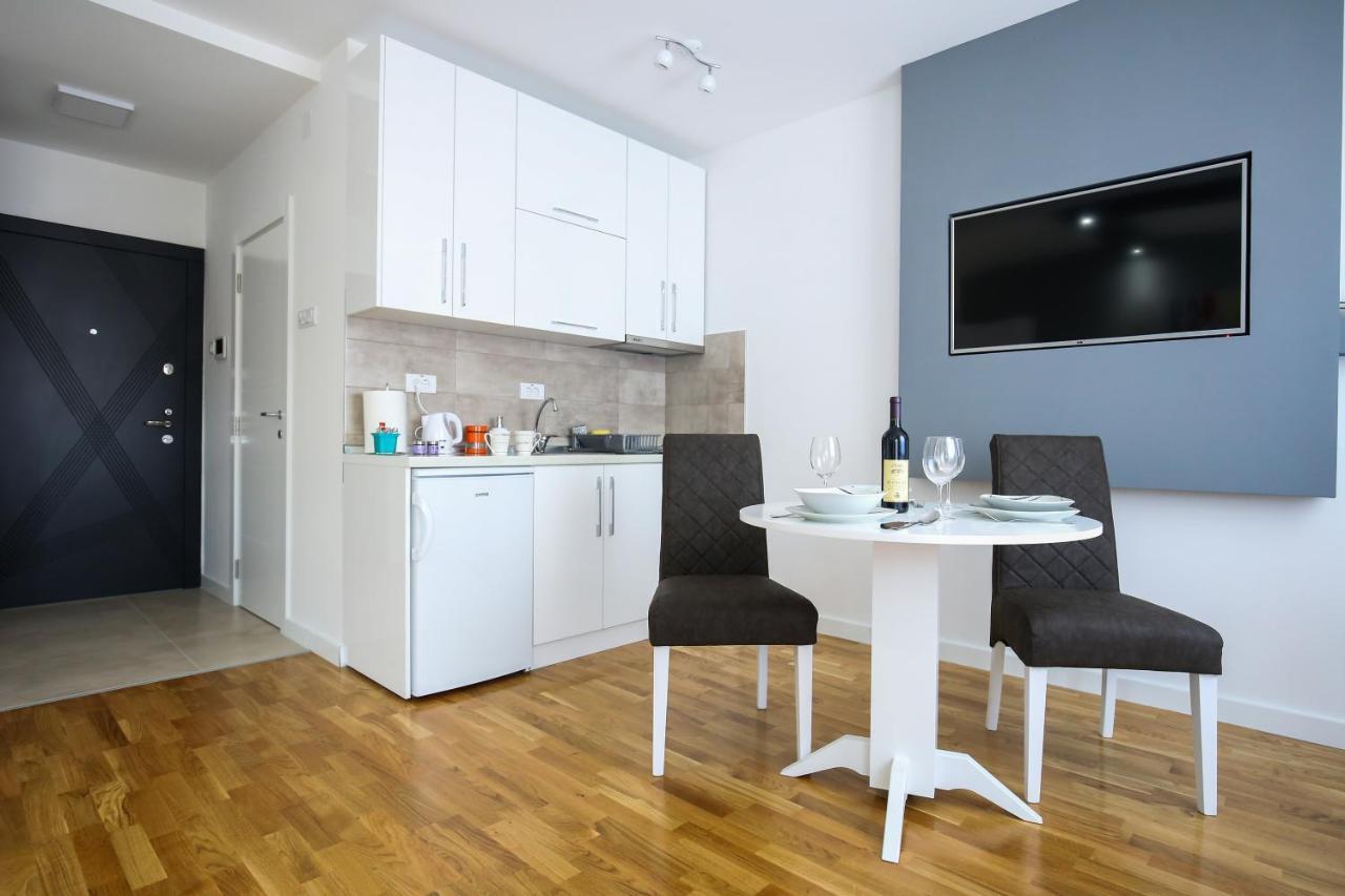 Manirosi 3 Apartman Subotica Exteriör bild