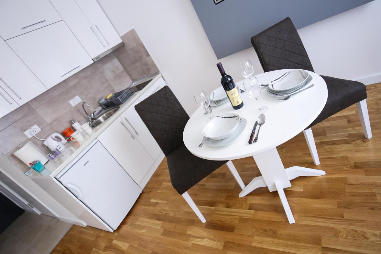 Manirosi 3 Apartman Subotica Exteriör bild