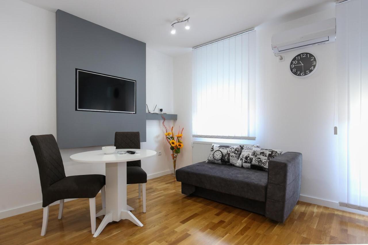 Manirosi 3 Apartman Subotica Exteriör bild