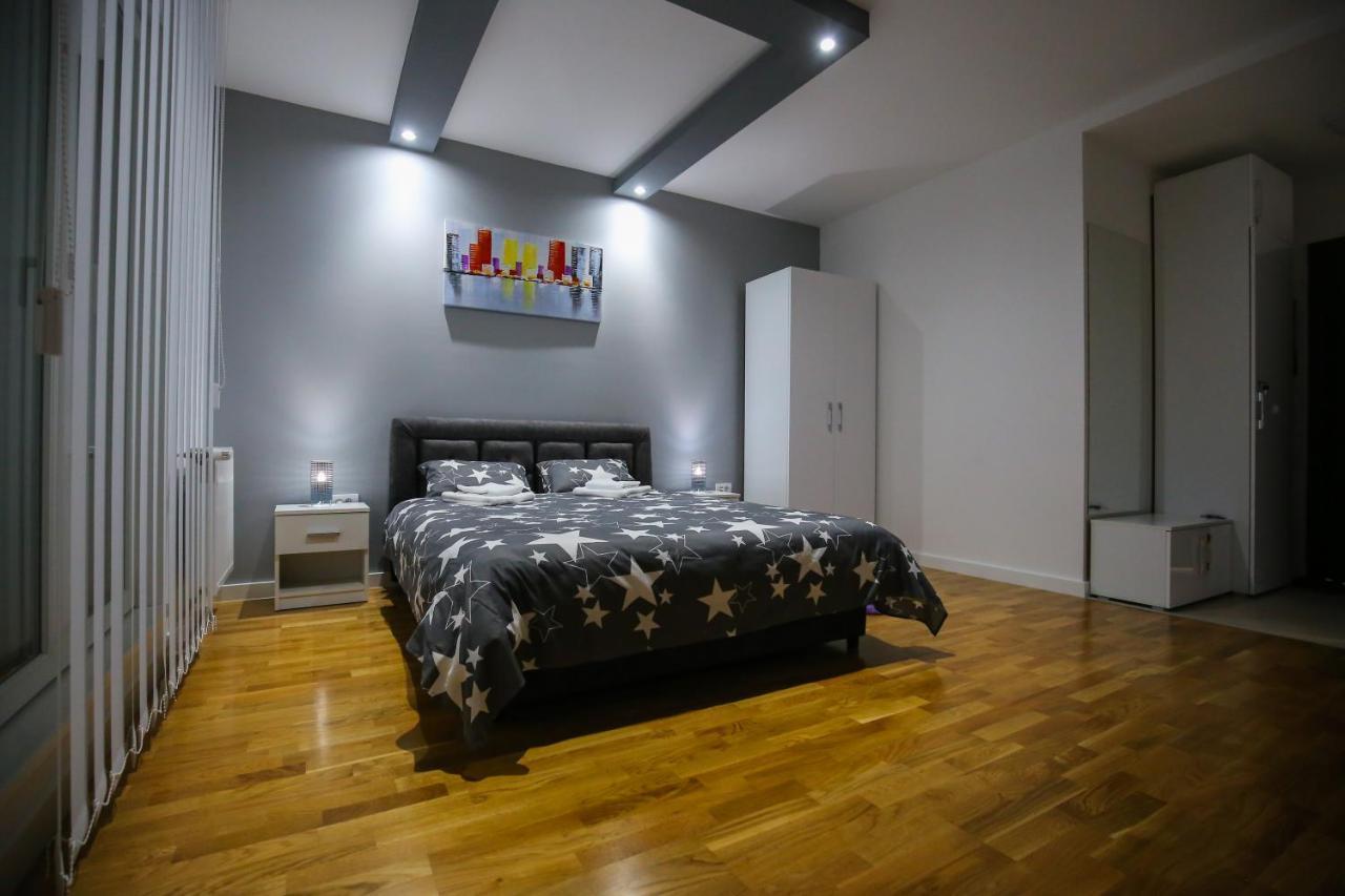Manirosi 3 Apartman Subotica Exteriör bild